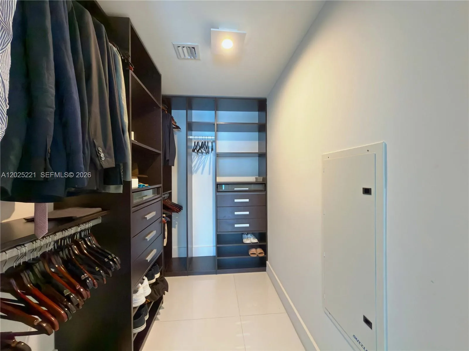 200 Biscayne Boulevard Way # 4104, Miami, FL 33131 photo 11