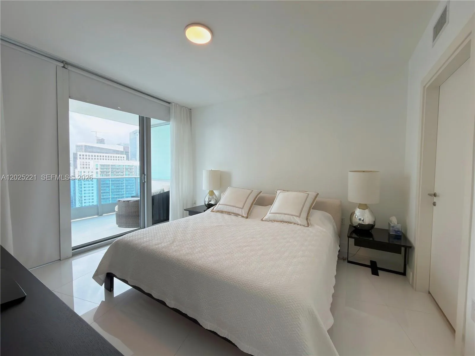 200 Biscayne Boulevard Way # 4104, Miami, FL 33131 photo 7