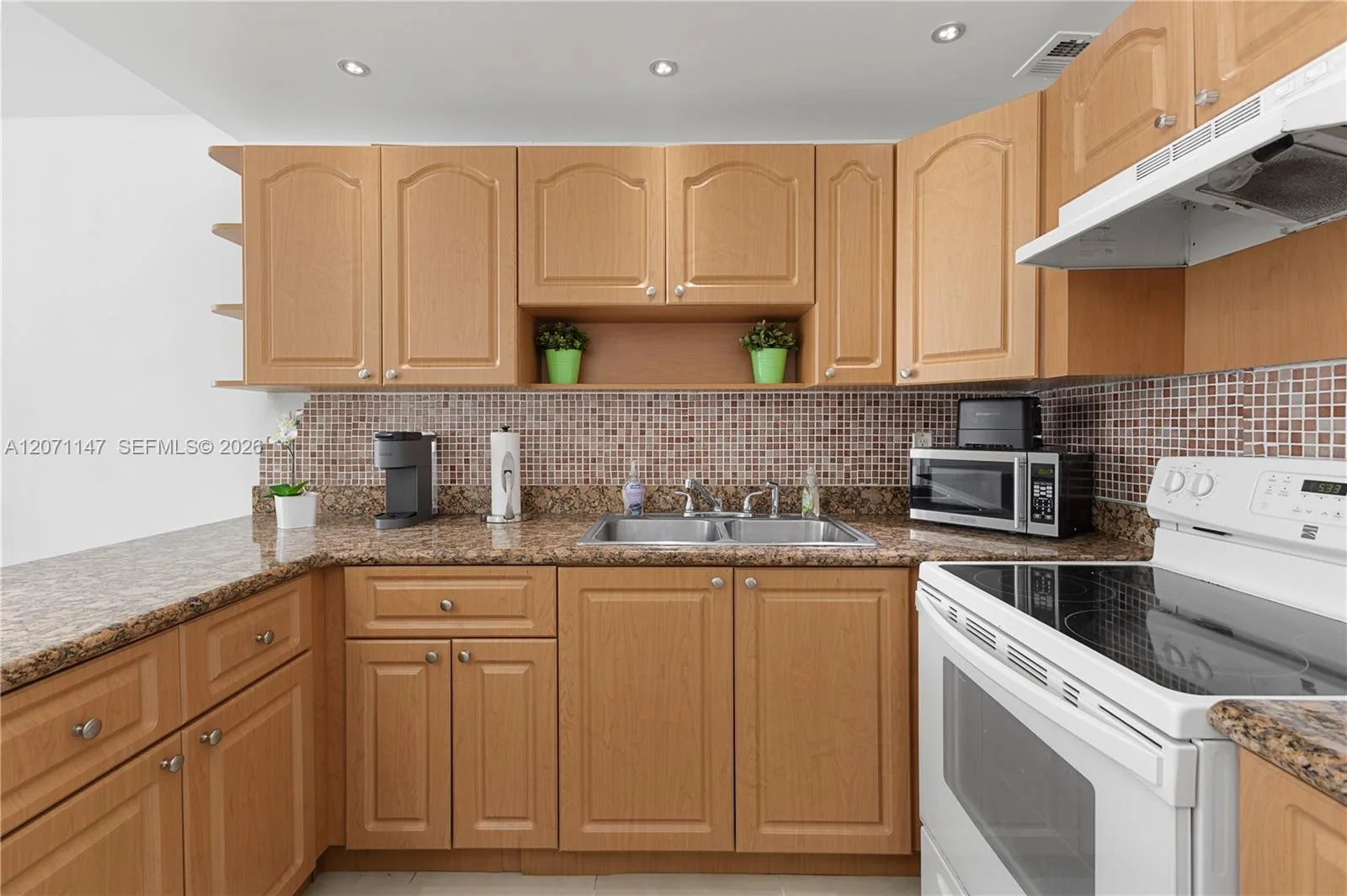 401 Ocean Dr # 607, Miami Beach, FL 33139 photo 12