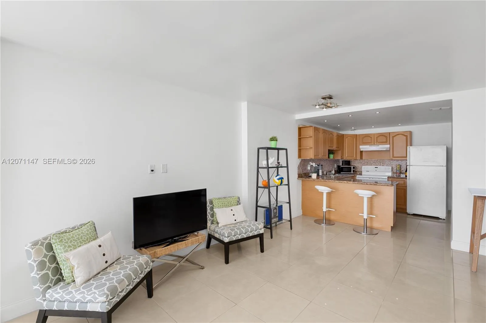 401 Ocean Dr # 607, Miami Beach, FL 33139 photo 9
