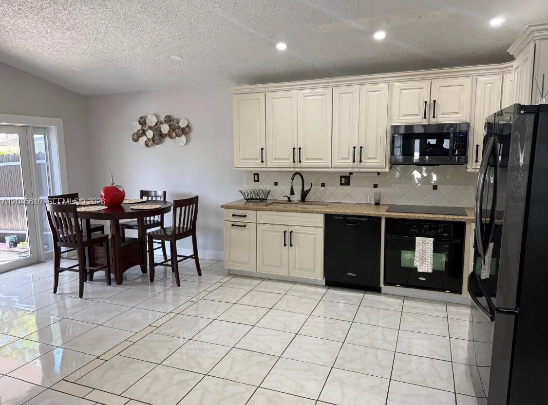 14406 SW 179th Ln, Miami, FL 33177 photo 6
