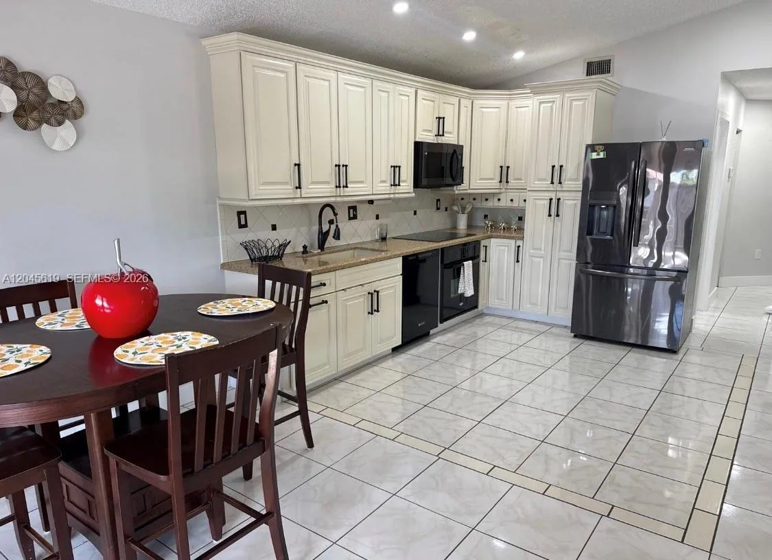 14406 SW 179th Ln, Miami, FL 33177 photo 7