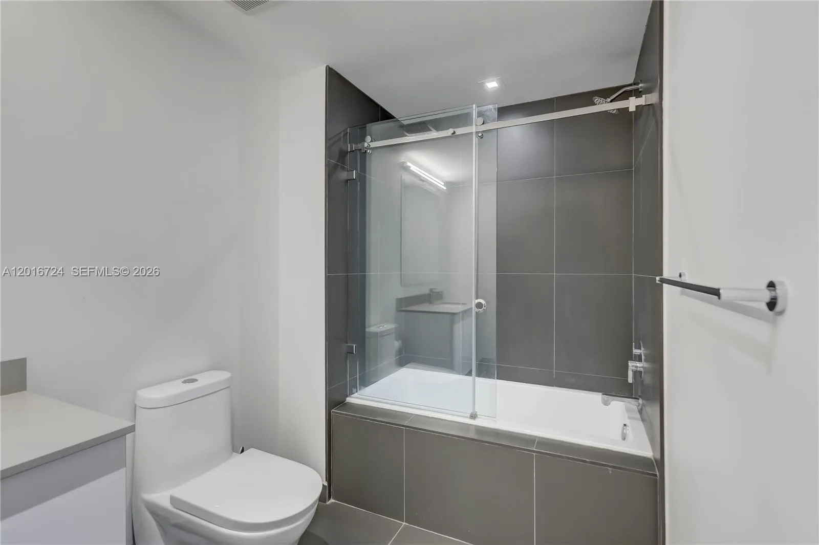 1600 NE 1st Ave # 1918, Miami, FL 33132 photo 11