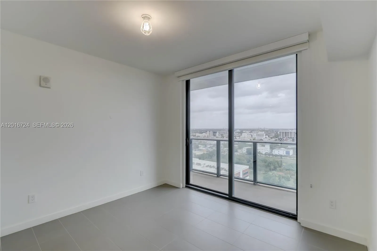 1600 NE 1st Ave # 1918, Miami, FL 33132 photo 2