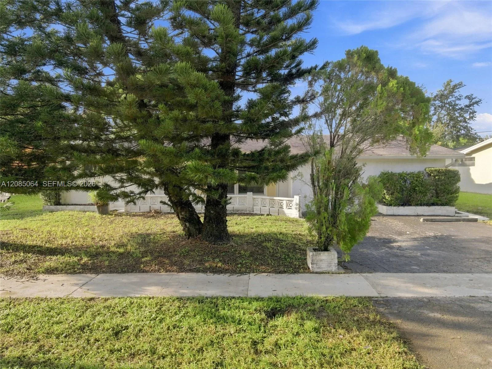 7470 NW 21st Ct, Sunrise, FL 33313