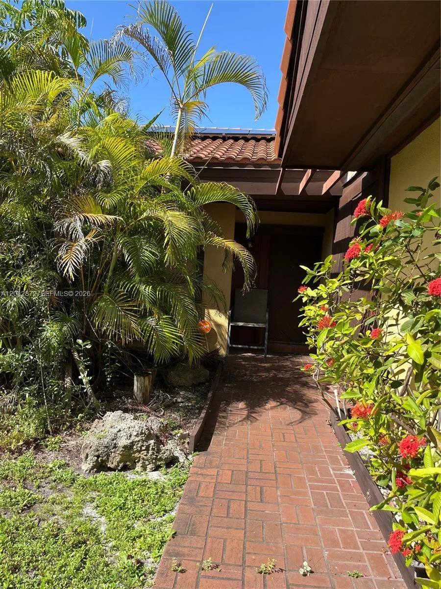 1020 NE 202nd Ter, Miami, FL 33179 photo 7
