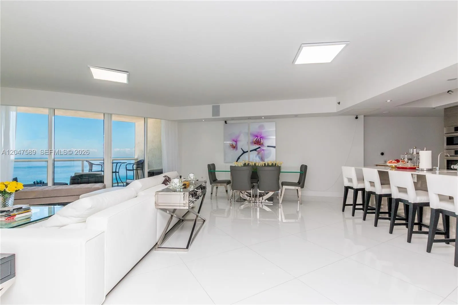 17201 Collins Ave # 1807, Sunny Isles Beach, FL 33160 photo 2