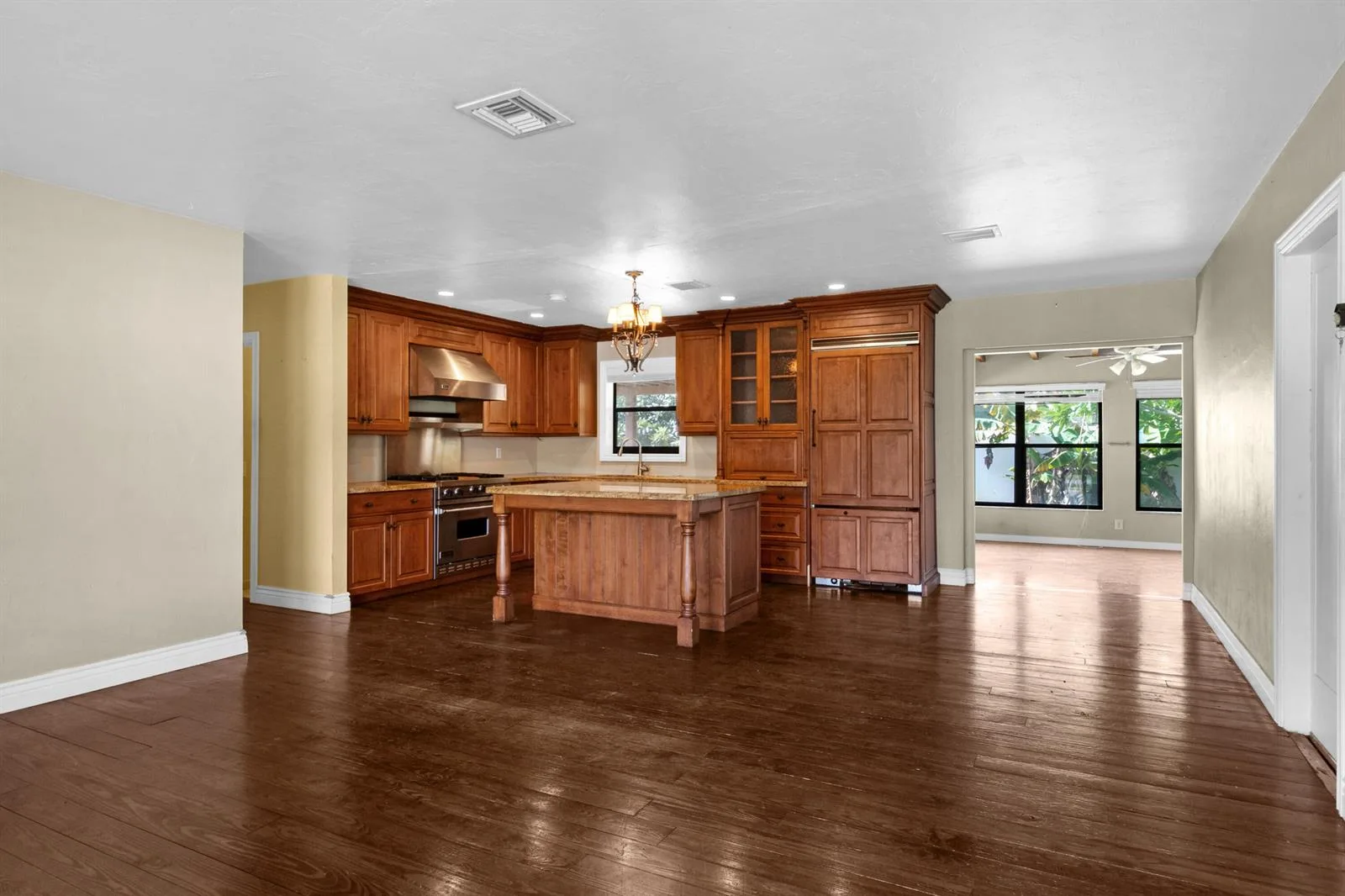 2020 NE 52ND Court, Fort Lauderdale, FL 33308 photo 4