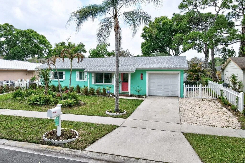 545 21st Avenue, Vero Beach, FL 32962 photo 4