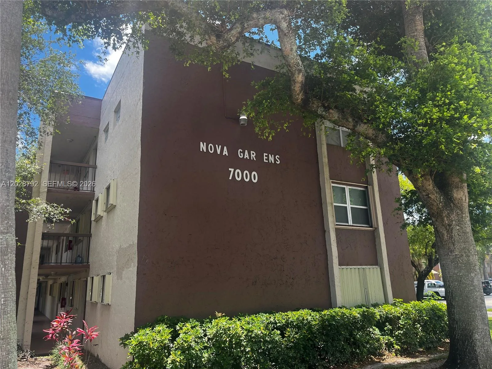7000 Nova Dr # 103E, Davie, FL 33317