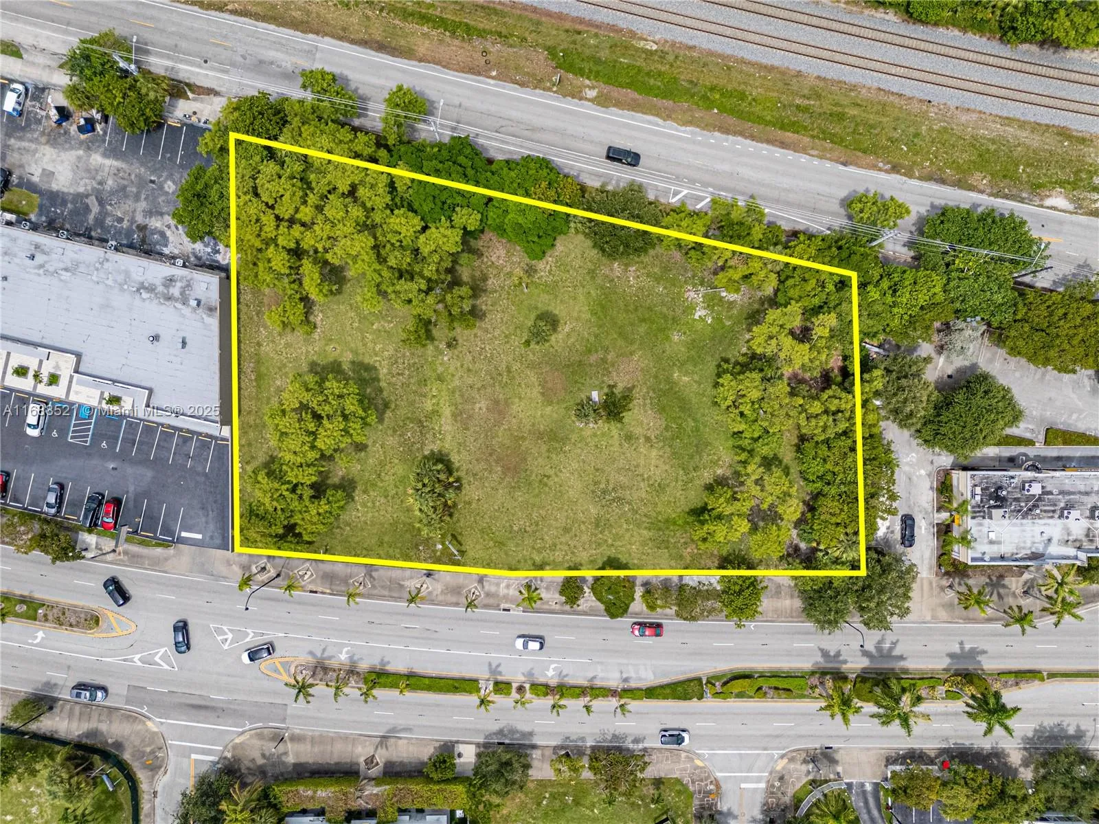 5220 Biscayne, Miami, FL 33137 photo 4