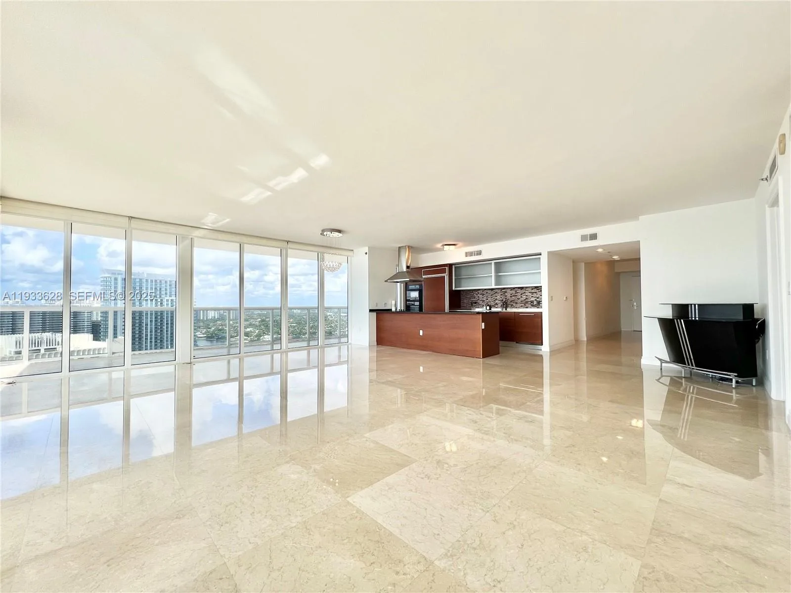 1850 S Ocean Dr # 2204, Hallandale Beach, FL 33009 photo 4