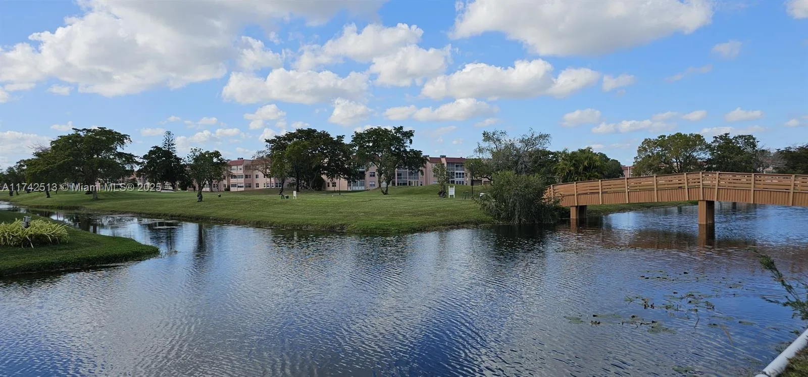 9380 Sunrise Lakes Blvd # 103, Sunrise, FL 33322