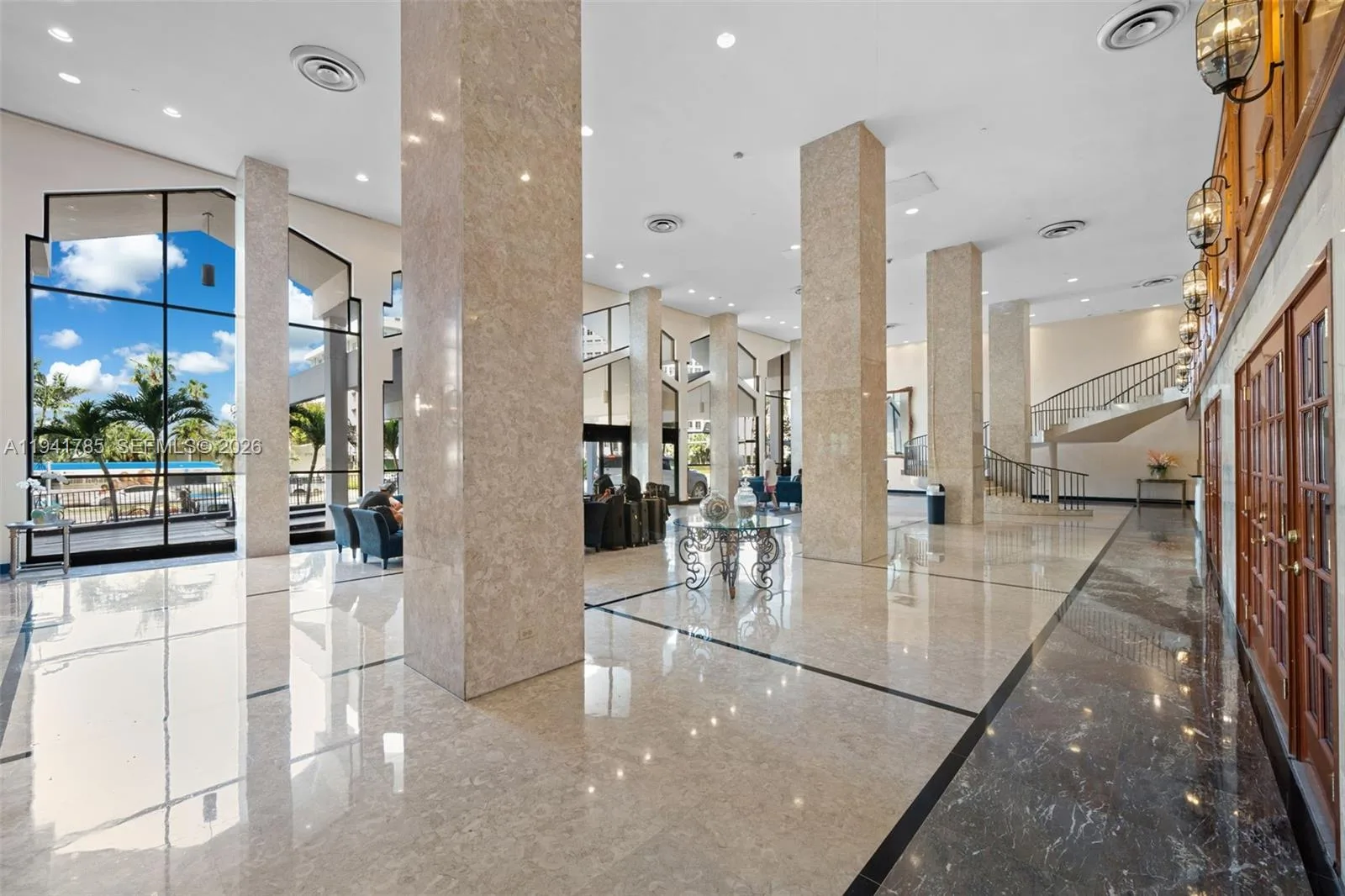 5601 Collins Ave # 607, Miami Beach, FL 33140 photo 2
