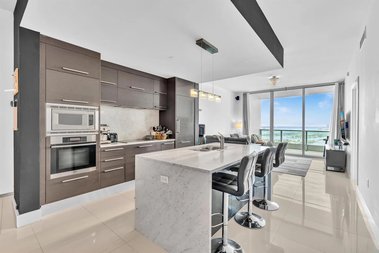 900 Biscayne Boulevard # 4703, Miami, FL 33132 photo 2