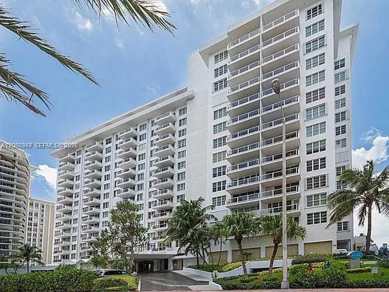 5700 Collins Ave # 8M, Miami Beach, FL 33140
