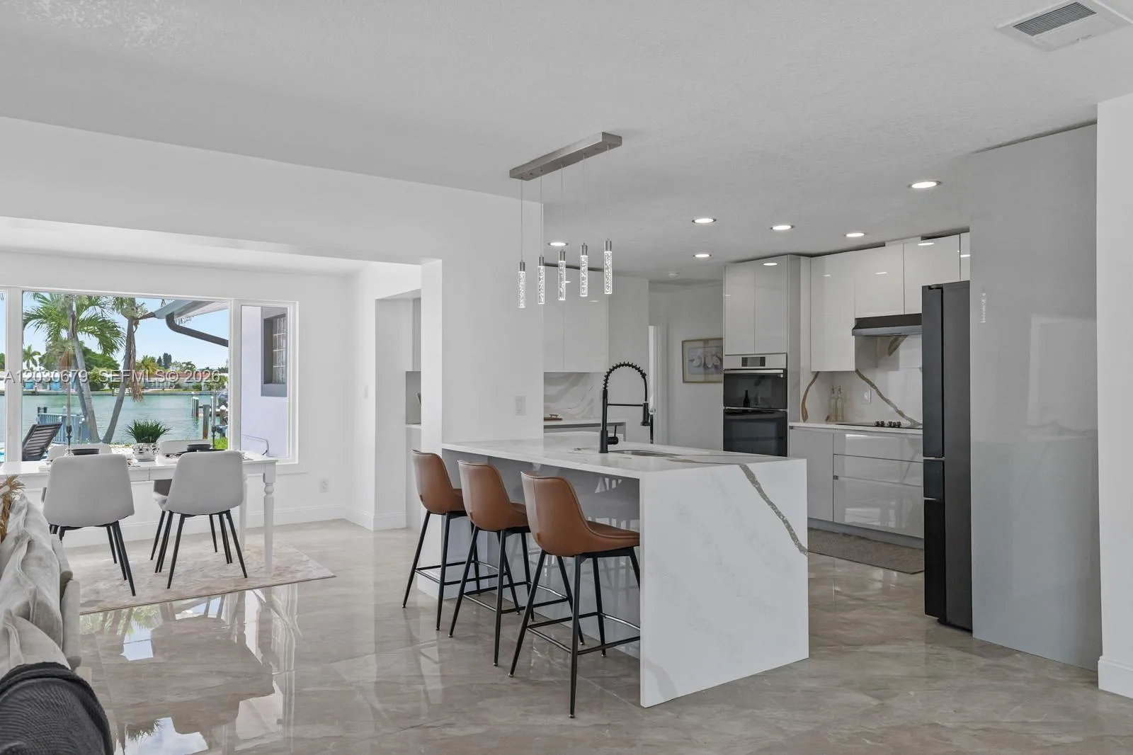 7905 9th AVE S, St Petersburg, FL 33707 photo 9