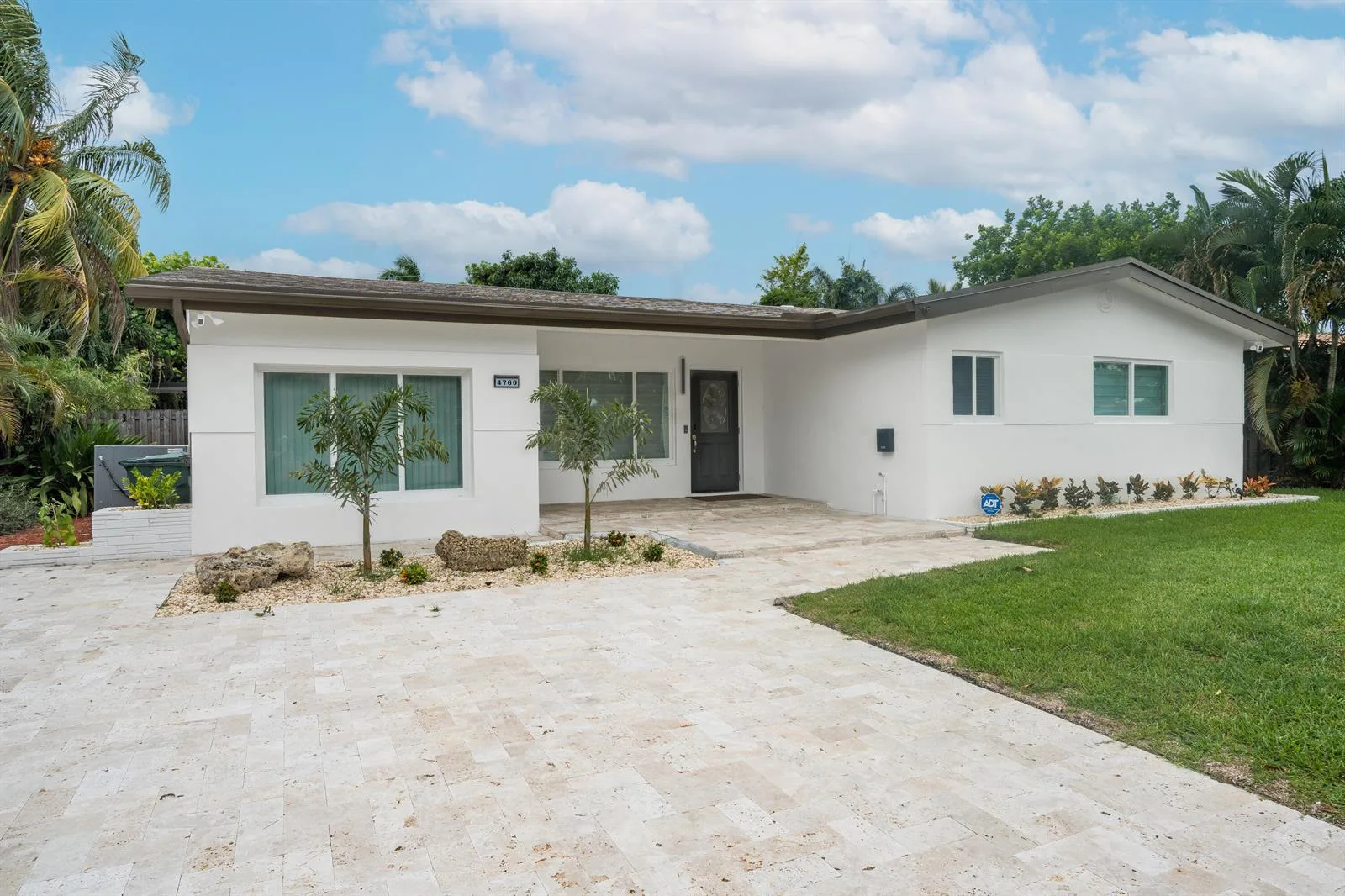 4760 NE 17th Avenue, Oakland Park, FL 33334 photo 3