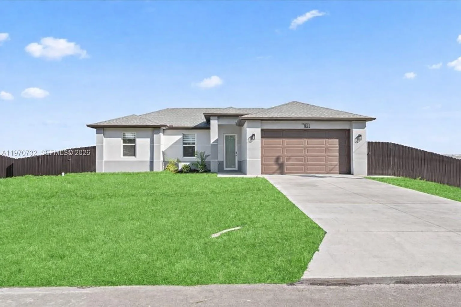 25 Diplomat Pkwy E, Cape Coral, FL 33909