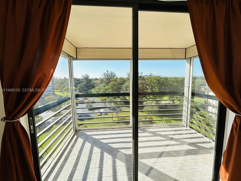 1000 Saint Charles Pl # 721, Pembroke Pines, FL 33026 photo 13