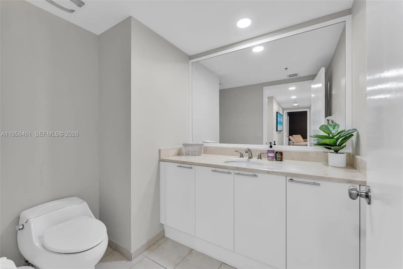 14951 Royal Oaks Ln # 2201, North Miami, FL 33181 photo 13