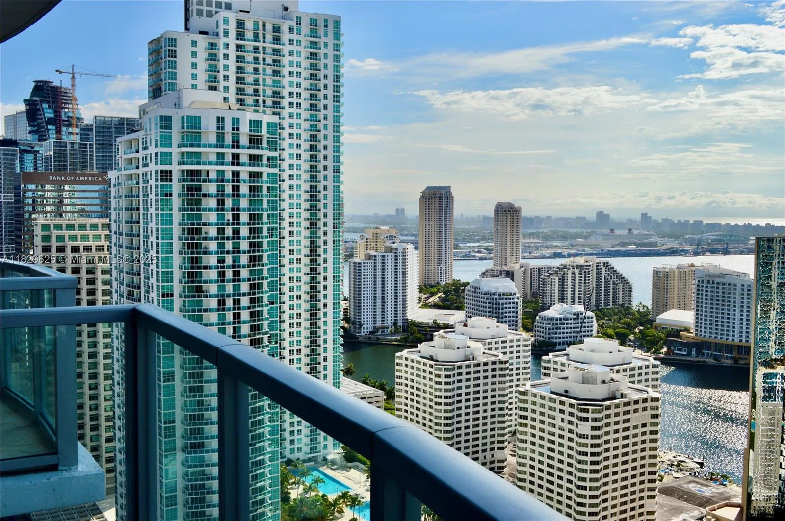 1060 Brickell Ave # 3705, Miami, FL 33131
