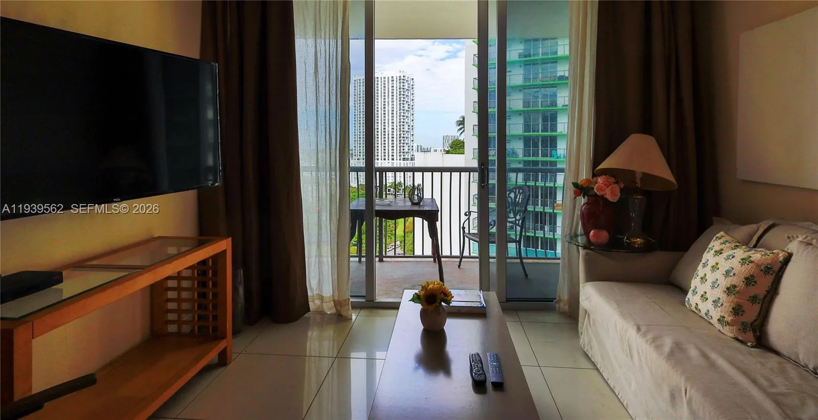 1750 N Bayshore Dr # 1711, Miami, FL 33132 photo 8