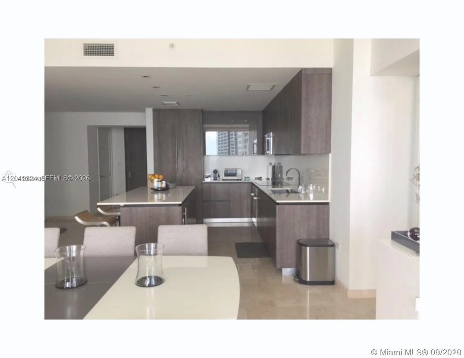 68 SE 6th St # 2007, Miami, FL 33131