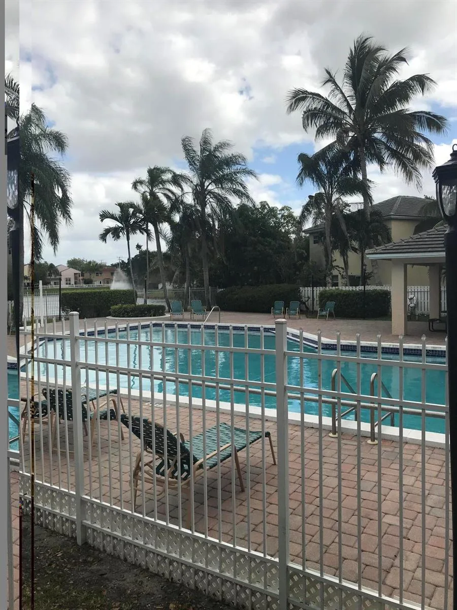 845 NW 98th Avenue, Plantation, FL 33324