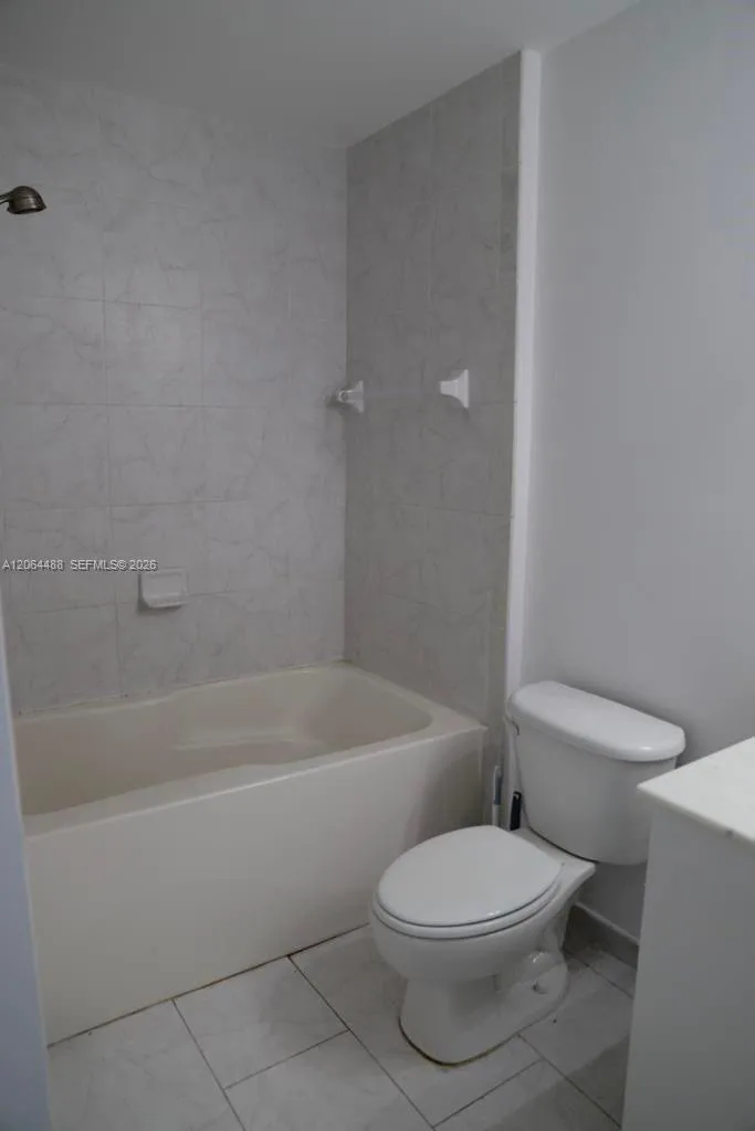 133 NE 2nd Ave # 2309, Miami, FL 33132 photo 10
