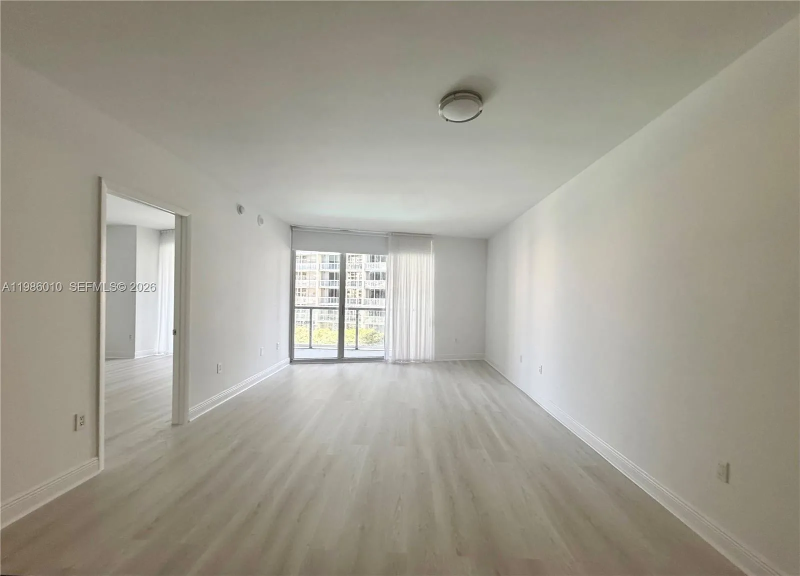 475 Brickell Ave # 1711, Miami, FL 33131 photo 3