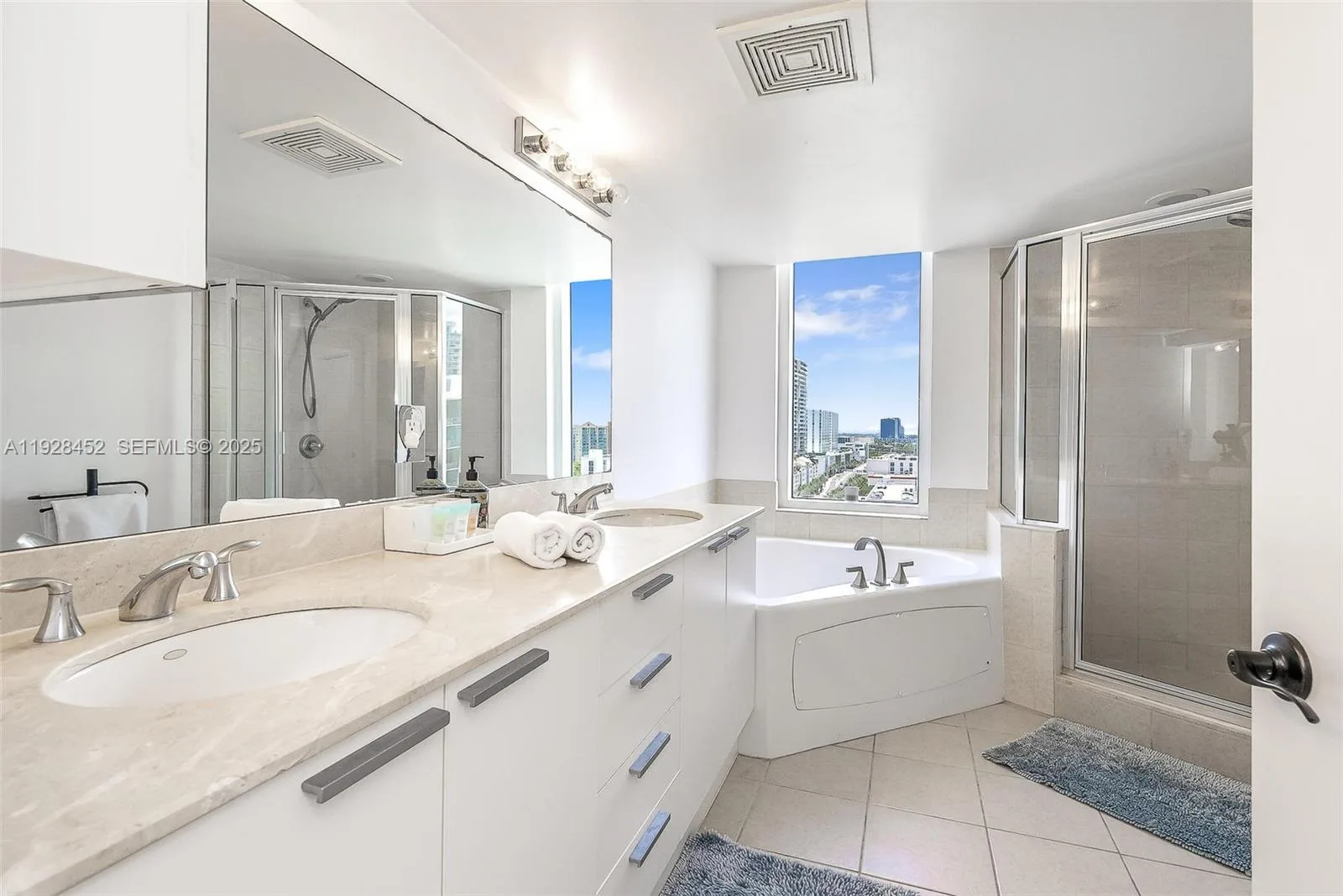 16699 Collins Ave # 1507, Sunny Isles Beach, FL 33160 photo 12