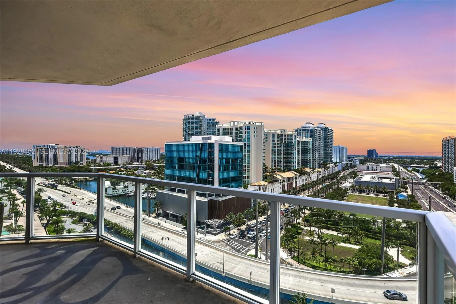 16699 Collins Ave # 1507, Sunny Isles Beach, FL 33160 photo 4