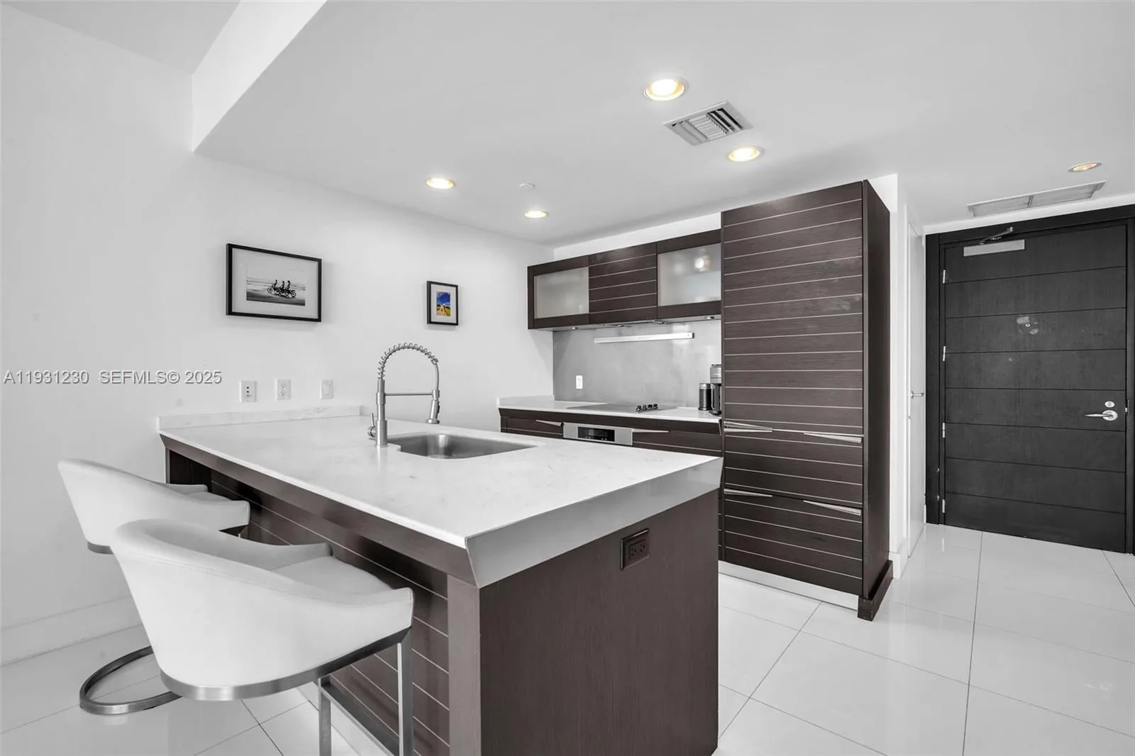200 Biscayne Boulevard Way # 4012, Miami, FL 33131 photo 5