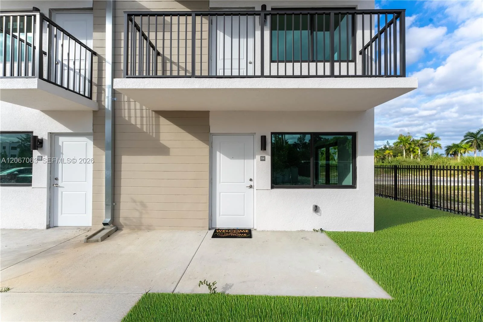 155 NW 160TH ST # TH 2, North Miami Beach, FL 33169 photo 2