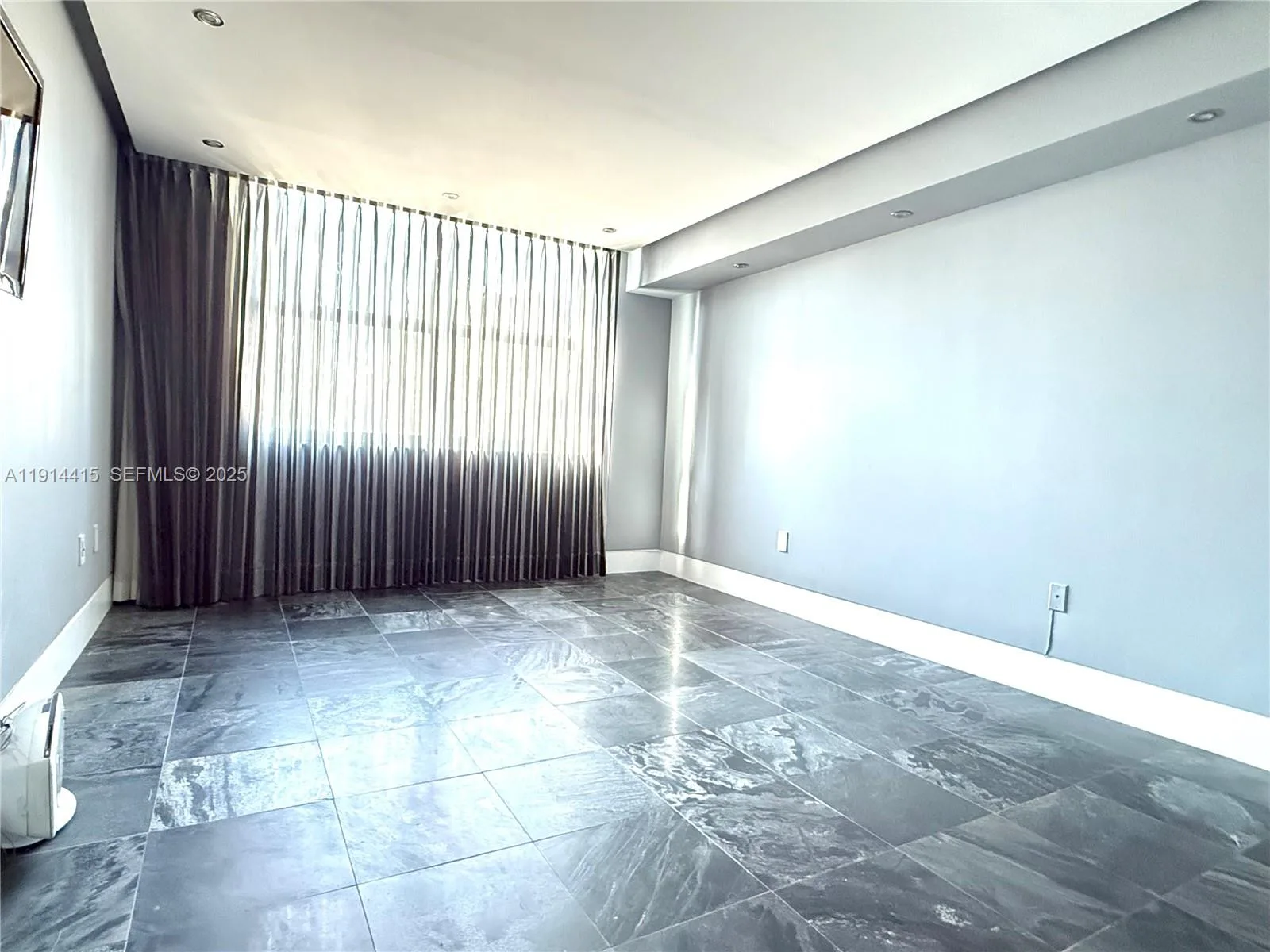 31 SE 5th St # 2609, Miami, FL 33131 photo 8