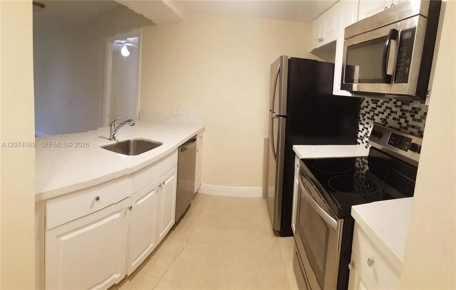 8100 Geneva Ct # 438, Doral, FL 33166