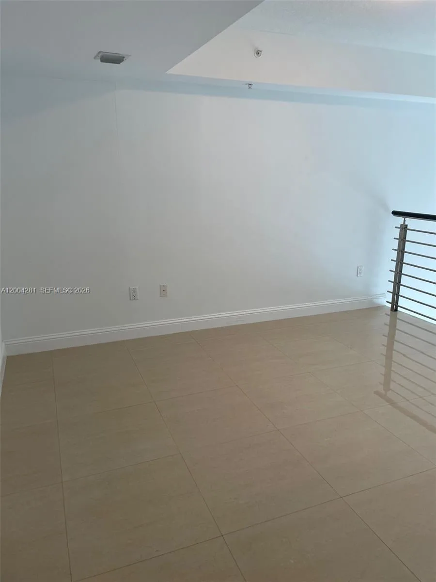 41 SE 5th St # 1614, Miami, FL 33131 photo 10