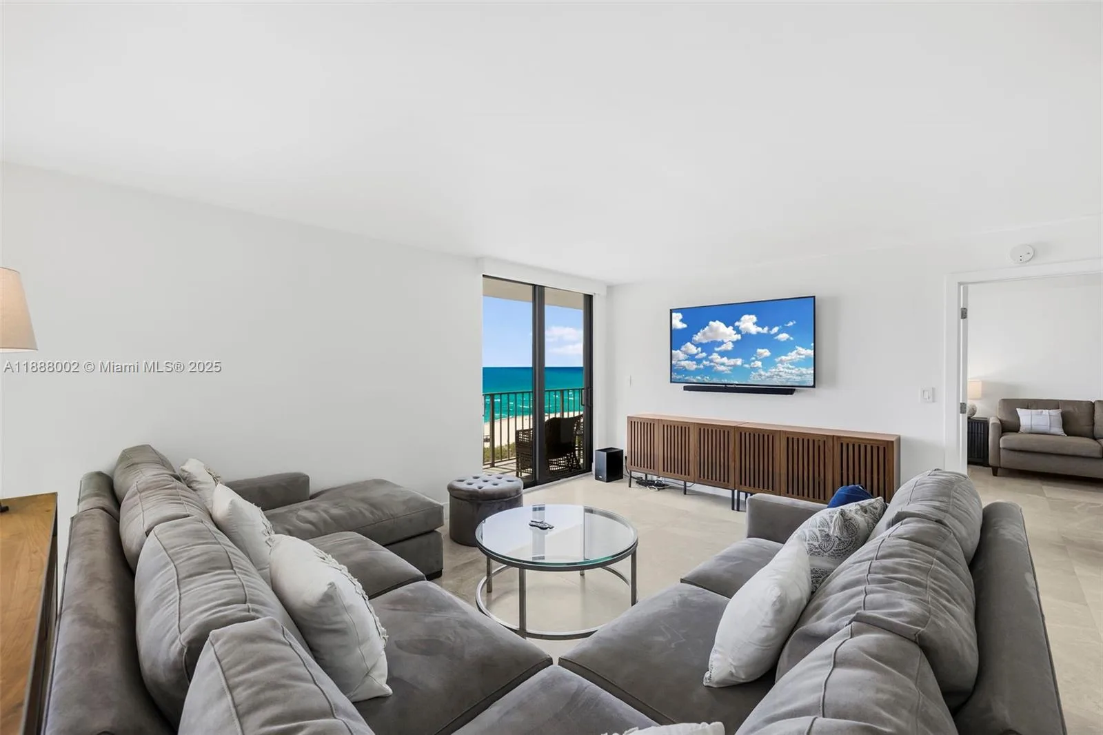2625 Collins Ave # 907, Miami Beach, FL 33140 photo 10