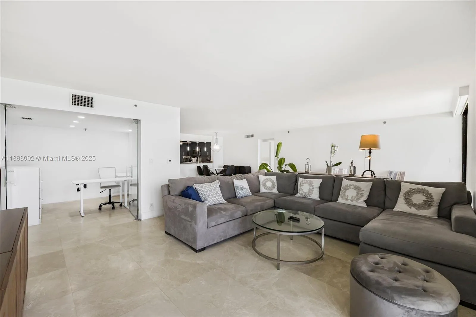 2625 Collins Ave # 907, Miami Beach, FL 33140 photo 12