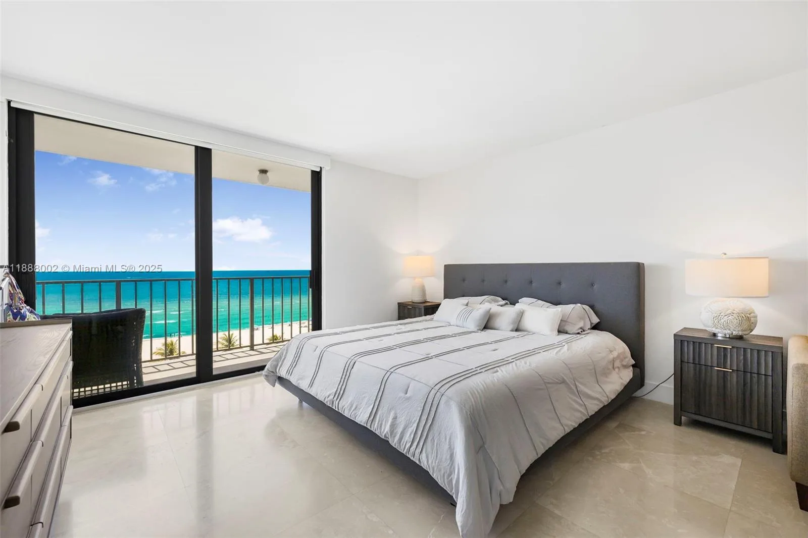2625 Collins Ave # 907, Miami Beach, FL 33140 photo 3