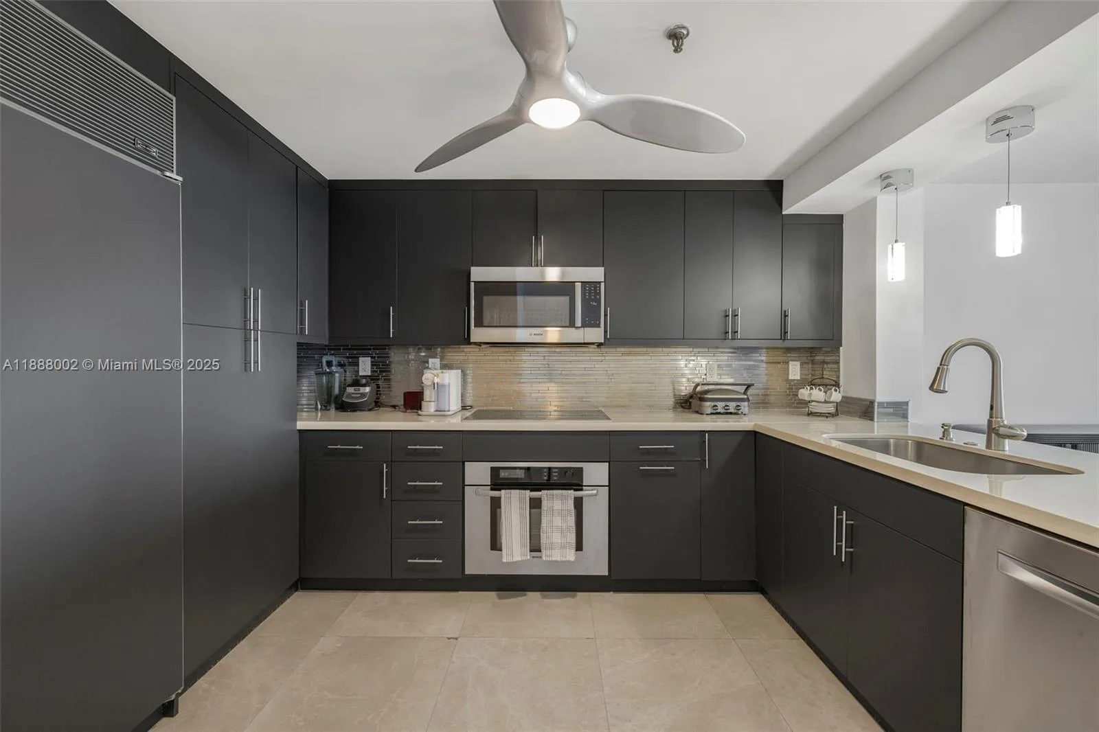 2625 Collins Ave # 907, Miami Beach, FL 33140 photo 6
