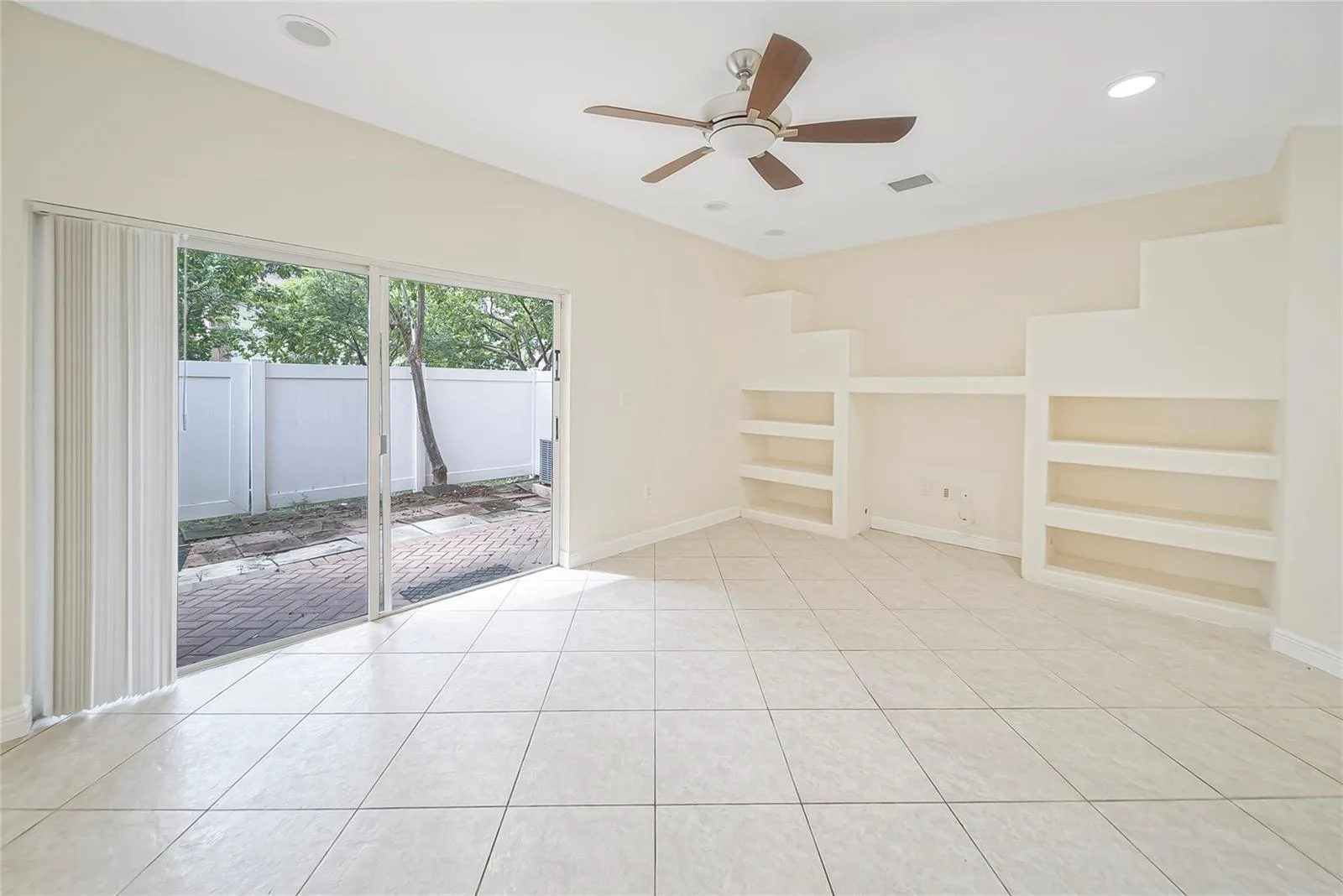 6603 CATALINA Lane # 0, Tamarac, FL 33321 photo 7