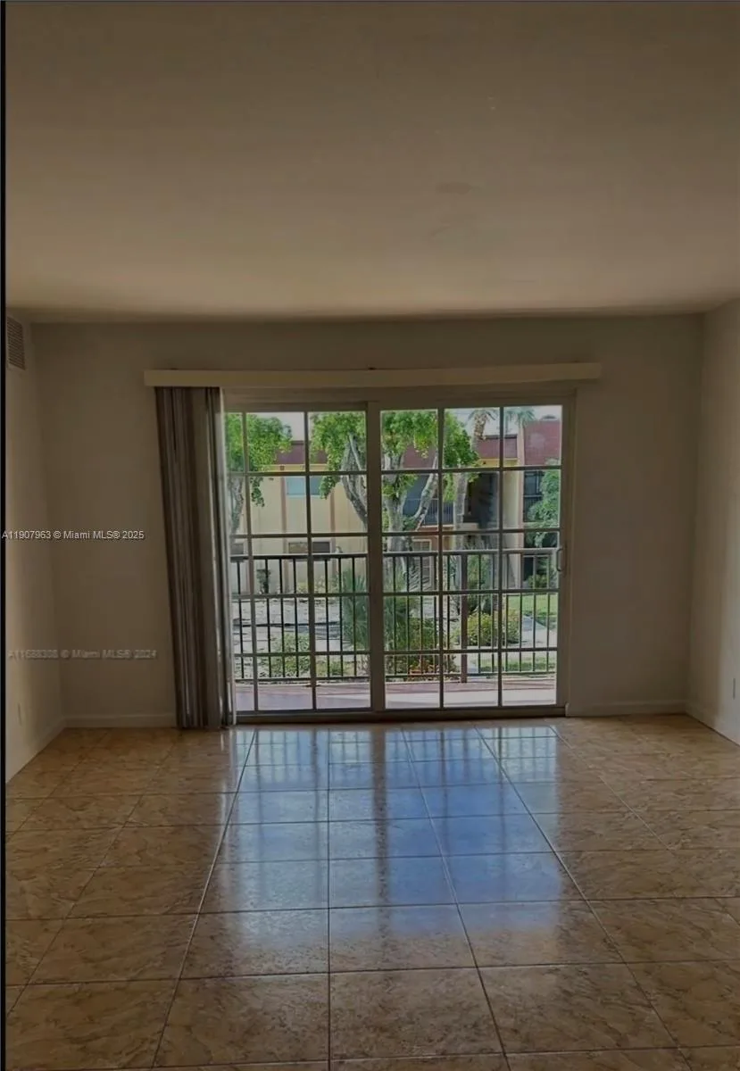 2952 NW 55th Ave # 2D, Lauderhill, FL 33313 photo 10