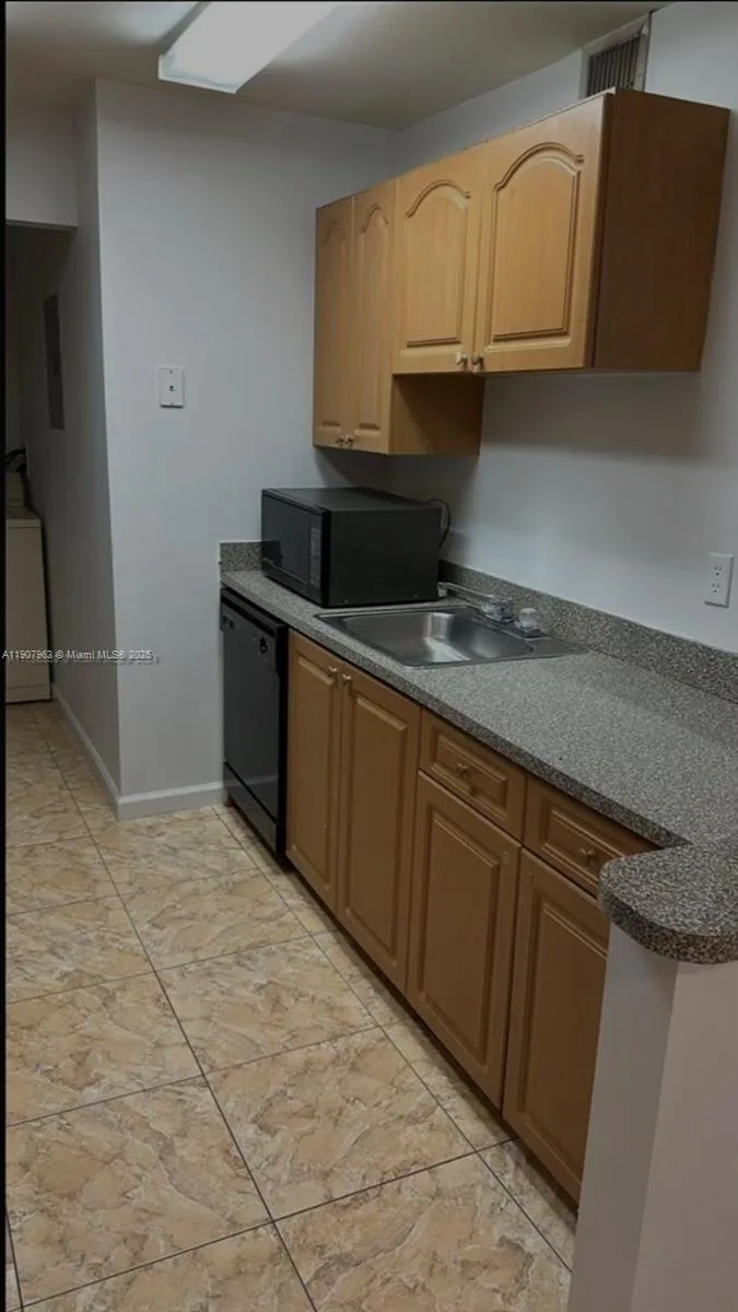 2952 NW 55th Ave # 2D, Lauderhill, FL 33313 photo 3