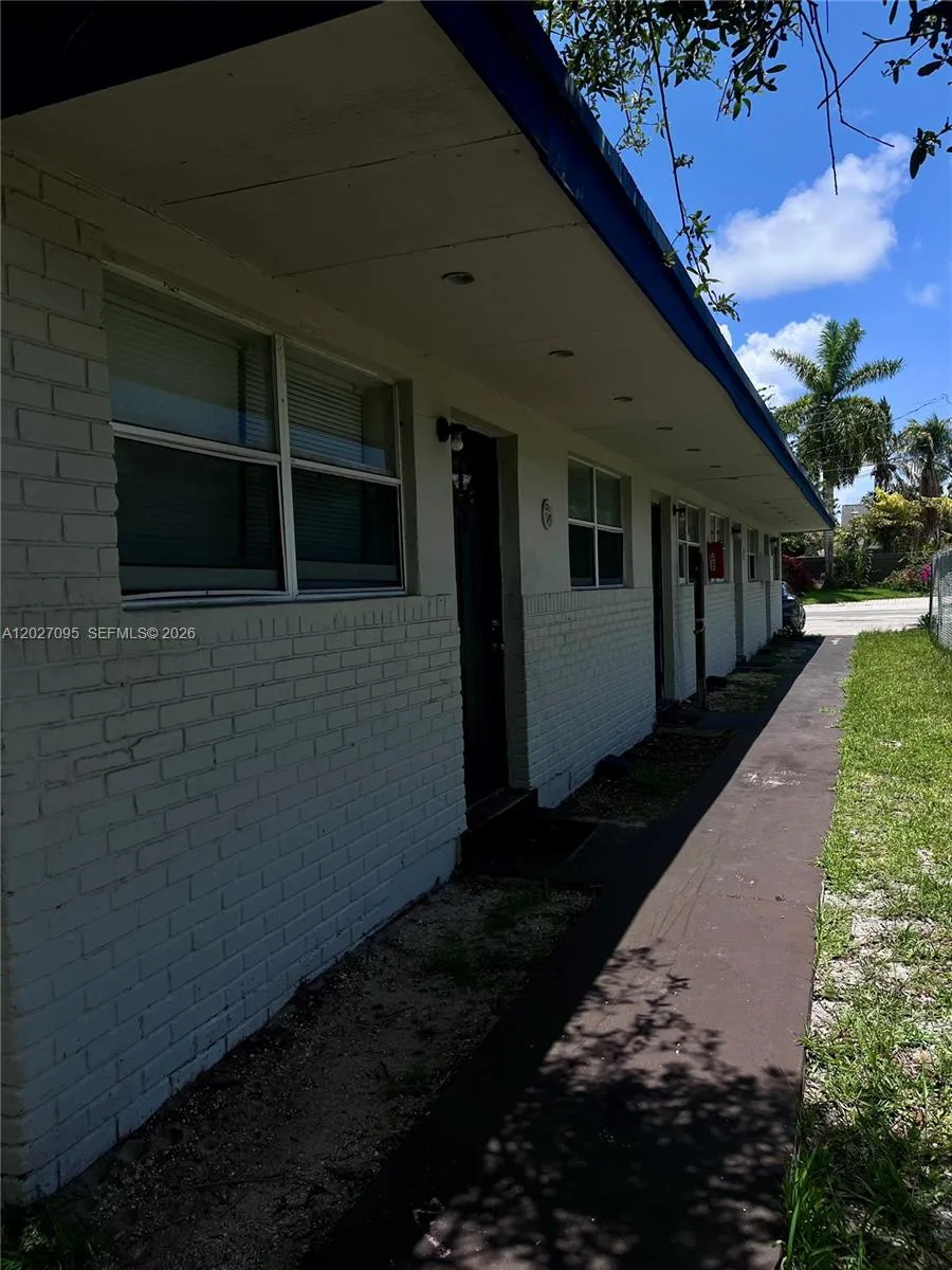 109 NW 14th Way # 3, Dania Beach, FL 33004 photo 2