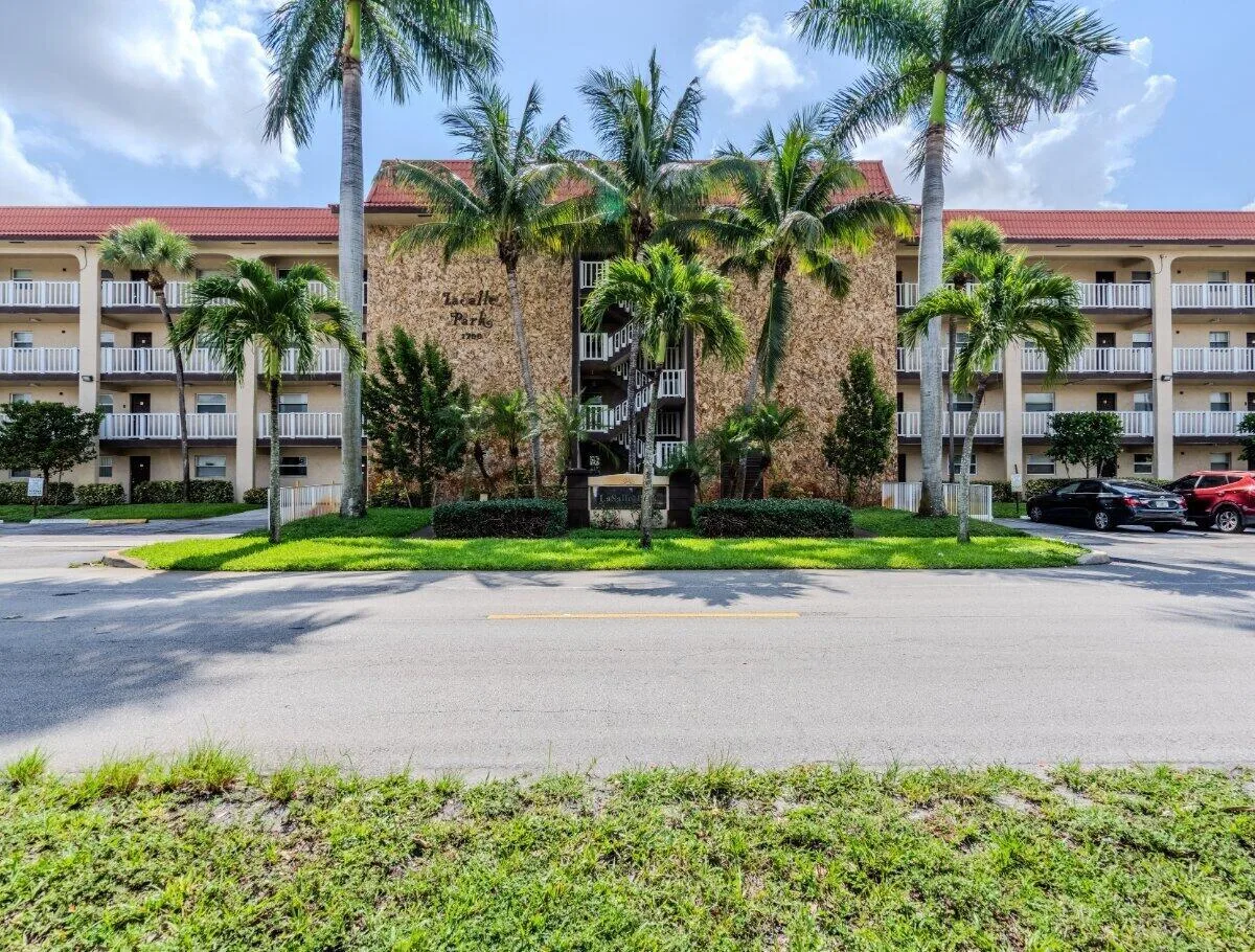 1700 NW 58th Terrace # 2B, Sunrise, FL 33313