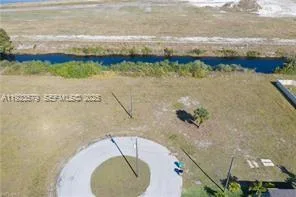 3923 NW 33RD PL, Cape Coral, FL 33993 photo 3