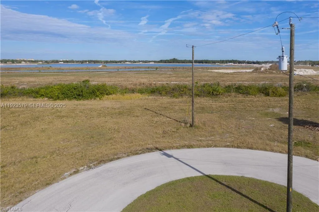 3923 NW 33RD PL, Cape Coral, FL 33993 photo 4
