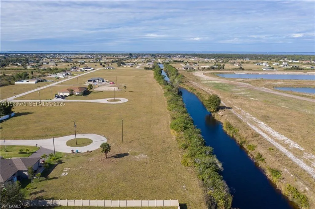 3923 NW 33RD PL, Cape Coral, FL 33993 photo 9